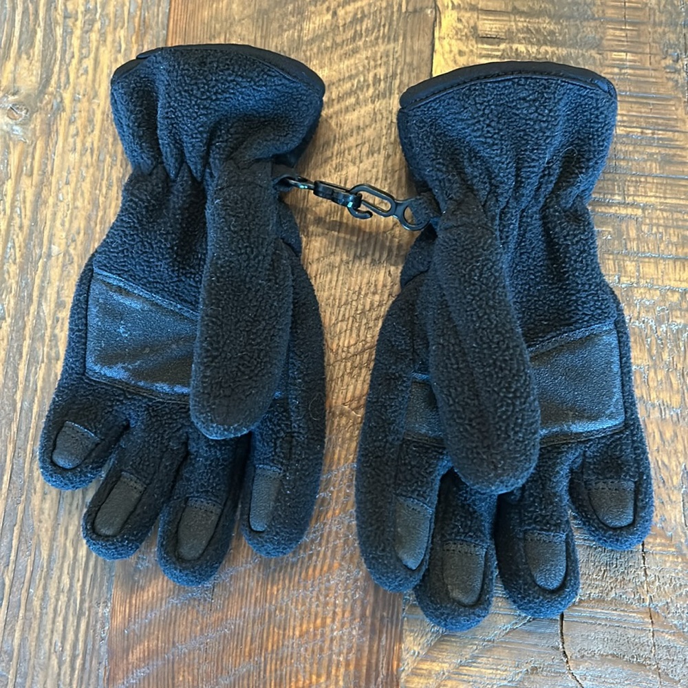 Nike kids black fleece gloves. Size 4-7 EUC - Picture 3 of 5